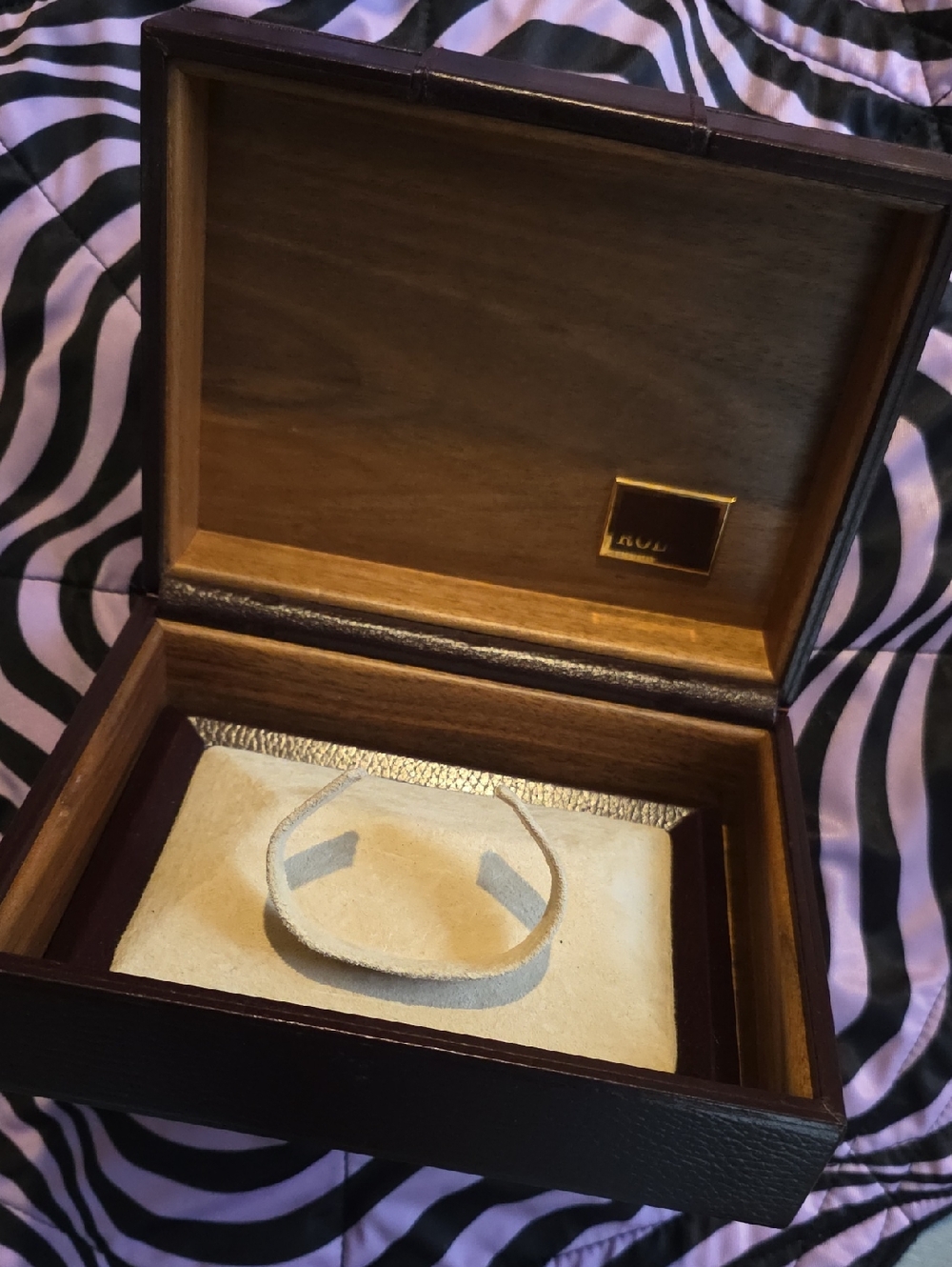 Rolex Brown Leather Case with Gold Lettering With Card Holder and Certificate - Picture 5 of 10